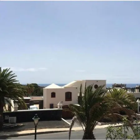 Feriehus Spacious Holiday In Teguise With Swimming Pool *