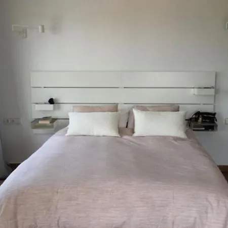 Spacious Holiday In Teguise With Swimming Pool
